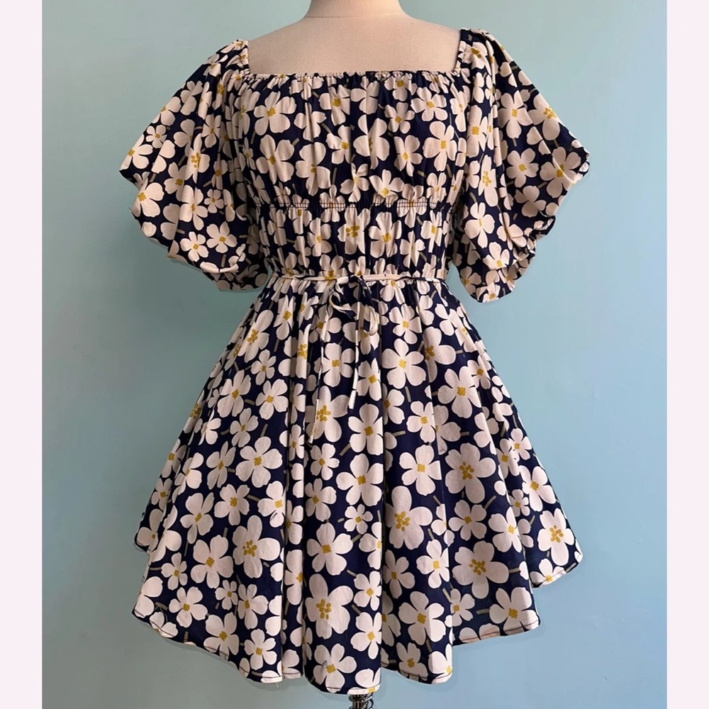 Altard State floral dress! Babydoll sleeves and square neck!